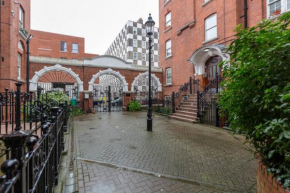 Studio flat in Central London